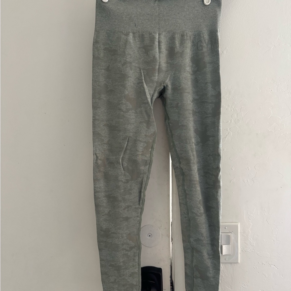 Gymshark Women's Leggings - Green Camo